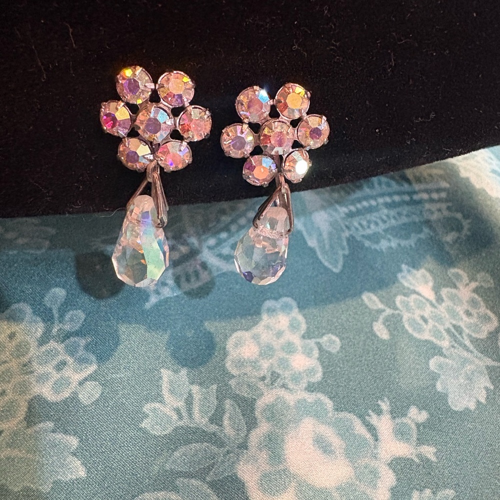 Weise Vintage Elegant Crystal Teardrop Earrings